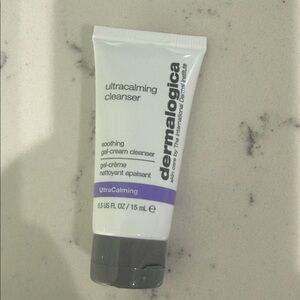 $5/$25 Beauty Bundle
Dermalogica UltraCalming Cleanser